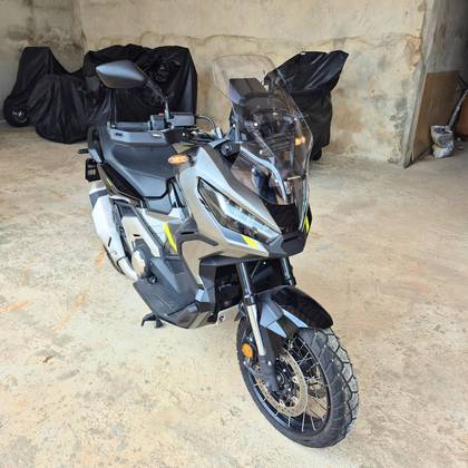 HONDA X-ADV 